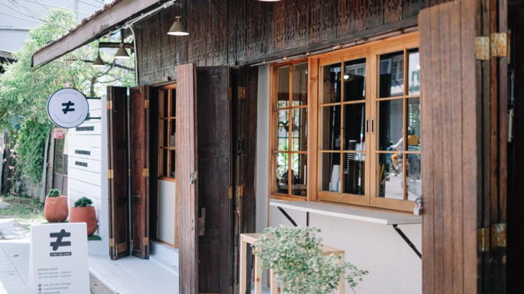ลดน้ำตาล เพิ่มความหวานให้หัวใจที่ Low Cal Café