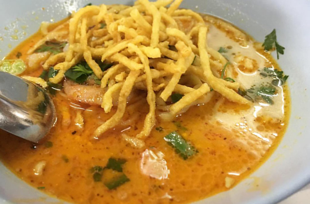 ข้าวซอยร้านพอใจ