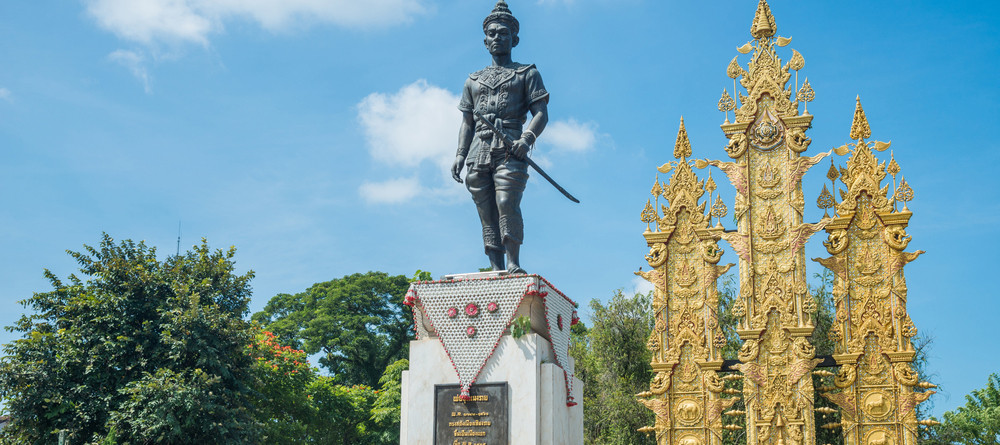 อนุสาวรีย์พ่อขุนเม็งราย
