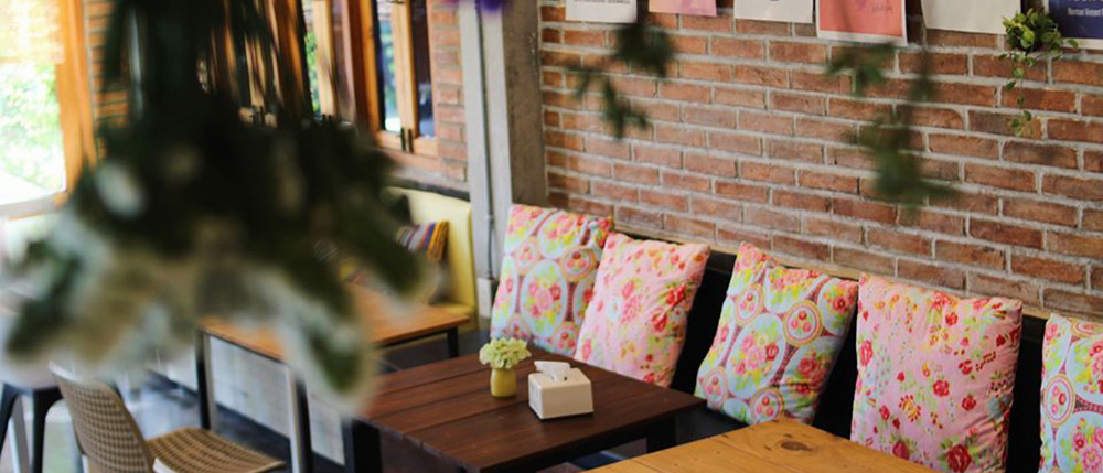 ภายในร้านบันดาลใจ