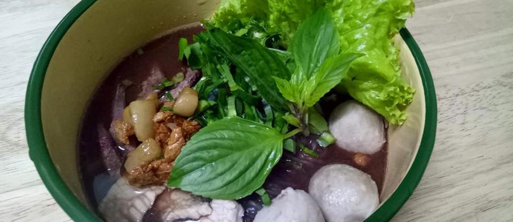 ก๋วยเตี๋ยวร้านปิ่นโต